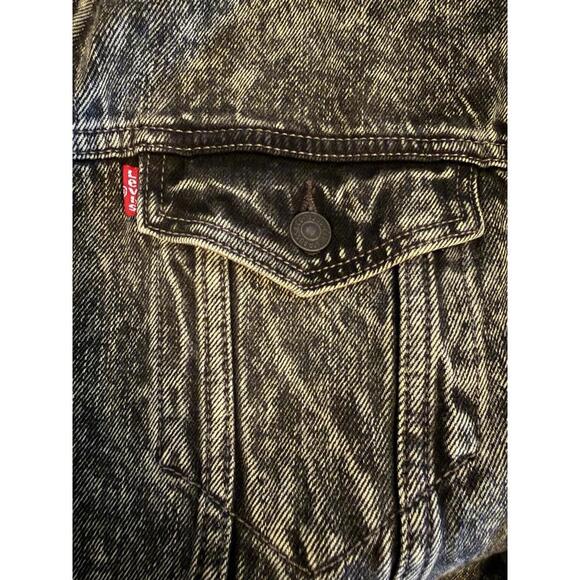 Vintage Levi’s Black Acid Wash Mickey Disney Denim Jacket - Picture 4 of 8